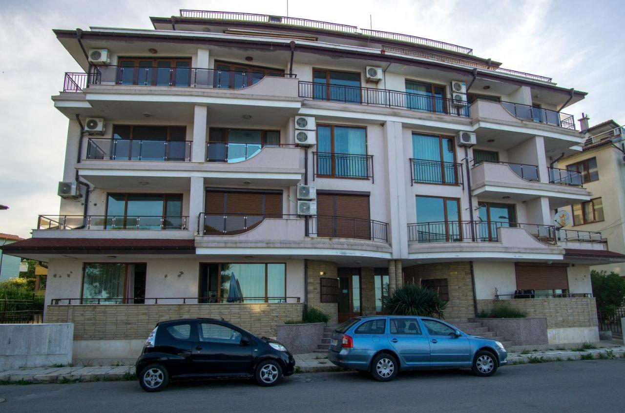 Guest Apartments Stela Tsarevo Bagian luar foto